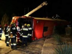 واژگونی اتوبوس در اصفهان با ۹ کشته