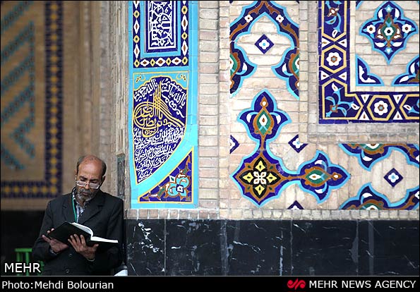 جزء خوانی قرآن کریم در حرم مطهر امام رضا(ع)؛ گزارش تصویری