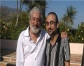 عکس یادگاری یکی از دین‌پژوهان جبهه اصلاحات با خواننده لس‌آنجلسی