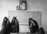 آموزش نظامی به زنان برای حضور در مناطق جنگی