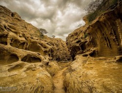 زیبایی های تنگه چاهکوه