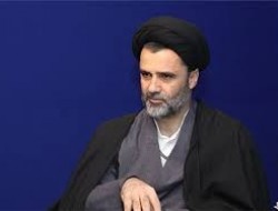 آقای روحانی! مشورت‌های این مشاور را کنار بگذارید/ توهین سریع‌القلم به بنیانگذار جمهوری اسلامی ایران به دلیل مخالفت با توسعه غربی