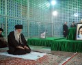 حضور رهبر معظم انقلاب در مرقد مطهر امام راحل و گلزار شهدای بهشت زهرا  <img src="/images/picture_icon.gif" width="16" height="13" border="0" align="top">