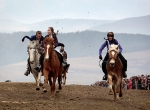 تصویری از برگزاری مسابقه اسب سواری در عید پاک بلغارستان
