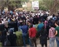 تجمع مردمی مقابل سفارت عربستان در واکنش به اقدام شر‌آور
