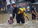 آب گرفتگی معابر بر اثر باران شدید در «بمبئی» هند (csmonitor)