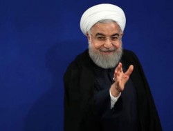 پاس گل روحانی به سخنگوی وزارت خارجه آمریکا