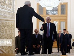 بورل با خود «تأسف» آورد!