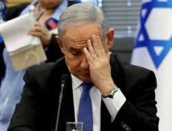 نتانیاهو ناتوان از ادامه جنگ، نگران فروپاشی کابینه و زندان است