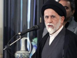 روحانی باید بداند که هیچ اقبالی ندارد