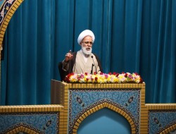 امام جمعه کرمانشاه: توجه مجلس معطوف به معیشت مردم باشد