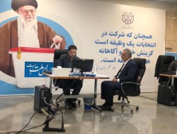 زاکانی: آیت الله رئیسی برای بازی ریاست، بلندی نَجُست/ قرار نیست از درد مردم بی خبر باشیم
